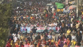 রাজনীতির তপ্ত রোদে হেমন্তের নিঃশব্দ আগমন