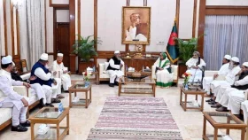 প্রধানমন্ত্রীর সঙ্গে দেখা করলেন ৯ দলের নেতারা&nbsp;