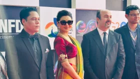 গোয়া উৎসবে ঝলমলে জয়া