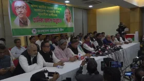 প্রতিমন্ত্রী মন্নুজানসহ খুলনায় বাদ পড়লেন ৩ এমপি, নতুন যাঁরা