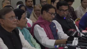 নৌকা পেলেন ১৩ চিকিৎসক