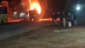 নওগাঁয় বাসে আগুন