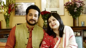 বাড়ি ফিরলেন পরম-পত্নী পিয়া, কেমন আছেন তিনি?