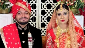 বিয়ে করলেন গায়িকা বুশরা