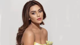 &lsquo;বিয়ে নিয়ে প্রশ্নের মুখোমুখি হতে হবে&rsquo;