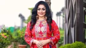 উৎসব থেকে কেন বেরিয়ে এসেছিলেন, জানালেন রোজিনা
