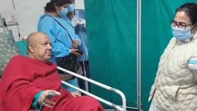 সুমনকে দেখতে হাসপাতালে মমতা, এবার চকোলেট খেতে চাইলেন গায়ক!