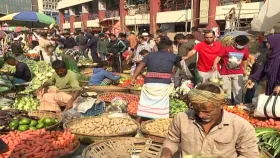 রোজার শুরুতেই অস্থির নিত্যপণ্যের বাজার