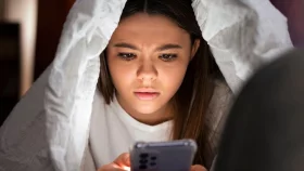 নোমোফোবিয়া থেকে বাঁচার উপায়&nbsp;