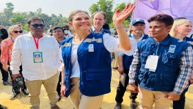 ঘুরে ঘুরে উখিয়ার রোহিঙ্গা ক্যাম্প দেখলেন সুইডিশ রাজকুমারী&nbsp;