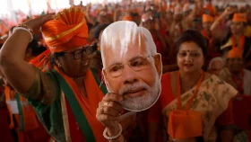 সবাই কেন ভারতের নির্বাচনের দিকে তাকিয়ে