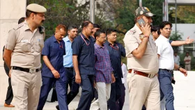ভারতের নির্বাচনে বিদেশিরা নাক গলাচ্ছে কেন?