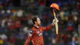 হায়দরাবাদের কাছে পান্ডিয়াদের মার খাওয়ার রেকর্ড নিজেদের ঘাড়ে নিলেন কোহলিরা