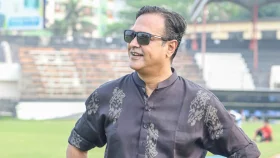 জেমসের পর বলিউডে আসিফ আকবর