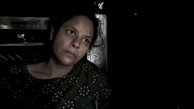 ঝাউতলা রেললাইনের পাশে নার্গিসের জীবন যেভাবে কাটে
