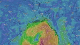 বন্দরে ৩ নম্বর সংকেত, ১০ ফুট জলোচ্ছ্বাসের শঙ্কা