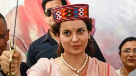 ৭৪ হাজার ভোটের ব্যবধানে জয়ী কঙ্গনা