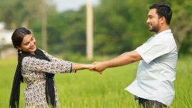 জোভান-তটিনী কেন মনমোহনা গ্রামে?