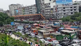 রাজধানীর সড়কে সড়কে আন্দোলনে শিক্ষার্থীরা, বাড্ডায় সংঘর্ষ&nbsp;