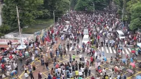 কাঁথায় মাথা মুড়ে ভয় তাড়ানোর এ কালে...