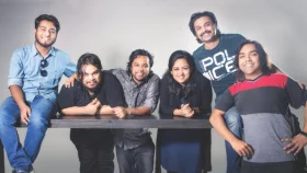 ফিফার পেজে চিরকুটের গান