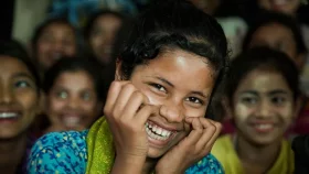 কন্যাশিশুর সমঅধিকার পরিবার দিলেই সমাজ দেবে