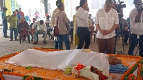 রাষ্ট্রীয় সম্মানে শেষবিদায় জানানো হলো সুজেয় শ্যামকে