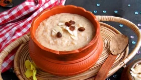 খুব সহজেই বানাতে পারেন খেজুর গুড়ের পায়েস