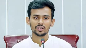 জটিলতা নিরসন না করা পর্যন্ত ইশরাক হোসেনের শপথ গ্রহণ সম্ভব নয়: উপদেষ্টা আসিফ 