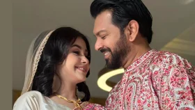 রোজার ছবি দিয়ে তাহসানের প্রশ্ন, ...সেই তুমি কে?
