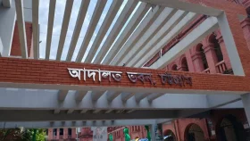বারান্দায় রাখা চট্টগ্রাম আদালতের ১ হাজার ৯১১ মামলার নথি গায়েব
