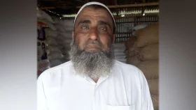 নাটোরে মসজিদে ওঠার সময় ব্যবসায়ীকে গুলি