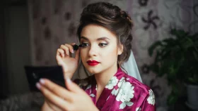 এই বছরে মেকআপে কেমন ট্রেন্ড চলছে জানেন?