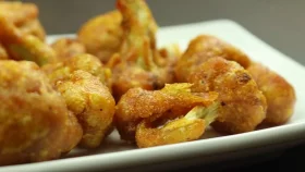 ফুলকপি দিয়ে বানাতে পারেন বিকেলের নাশতা