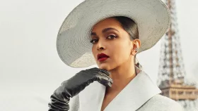 আবারও হাই ফ্যাশনে ফিরেছেন দীপিকা