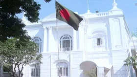 ফাঁস হচ্ছে ট্রাইব্যুনালের পরোয়ানার তথ্য, গা ঢাকা দিচ্ছেন আসামি পুলিশ কর্মকর্তারা