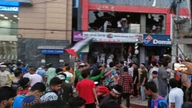 কেএফসি-বাটায় হামলাকারীদের গ্রেপ্তারের নির্দেশ আইজিপির 