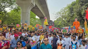 বর্ষবরণে আনন্দ শোভাযাত্রা