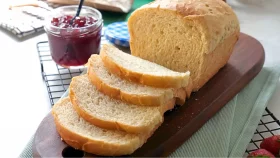 ঘরেই বানিয়ে ফেলুন মিল্ক ব্রেড, রইল রেসিপি