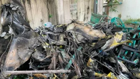ক্লাসরুমে বিকট শব্দে বিস্ফোরিত হয় উড়োজাহাজটি