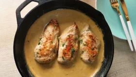 চিজ স্টাফড চিকেন যেভাবে বানাবেন