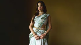 ঐতিহ্য আর আধুনিকতার মেলবন্ধনে জানভি কাপুর