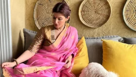 শাড়িতেই উৎসবের আভিজাত্য, প্রমাণ করলেন টুইঙ্কেল খান্না