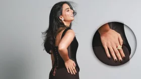 ২৫ বছর পুরোনো মায়ের গয়না পরে অনুষ্ঠানে ইশা আম্বানি