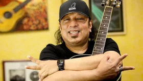 ব্যক্তিজীবনে যেভাবে বদলে গিয়েছিলেন এবি, সেখান থেকেই সৃষ্টি যে গান