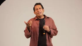মোশাররফ করিম এবার স্ট্যান্ডআপ কমেডিয়ান