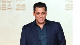 ২৫ বছরে একবারও ডিনারে যাননি ভাইজান! সাফল্যের আড়ালে সালমান খানের একাকীত্বের গল্প
