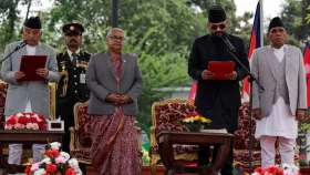 শপথ নিলেন নেপালের নতুন প্রধানমন্ত্রী