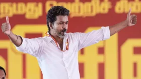 বুথফেরত গণনায় বাজিমাত বিজয়ের, ক্ষমতার মসনদে বসছেন তামিল সুপারস্টার?