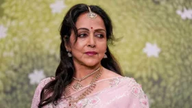 &lsquo;বাংলাদেশি অনুপ্রবেশ&rsquo; প্রসঙ্গ তুলে বিজেপির প্রশংসায় হেমা মালিনী